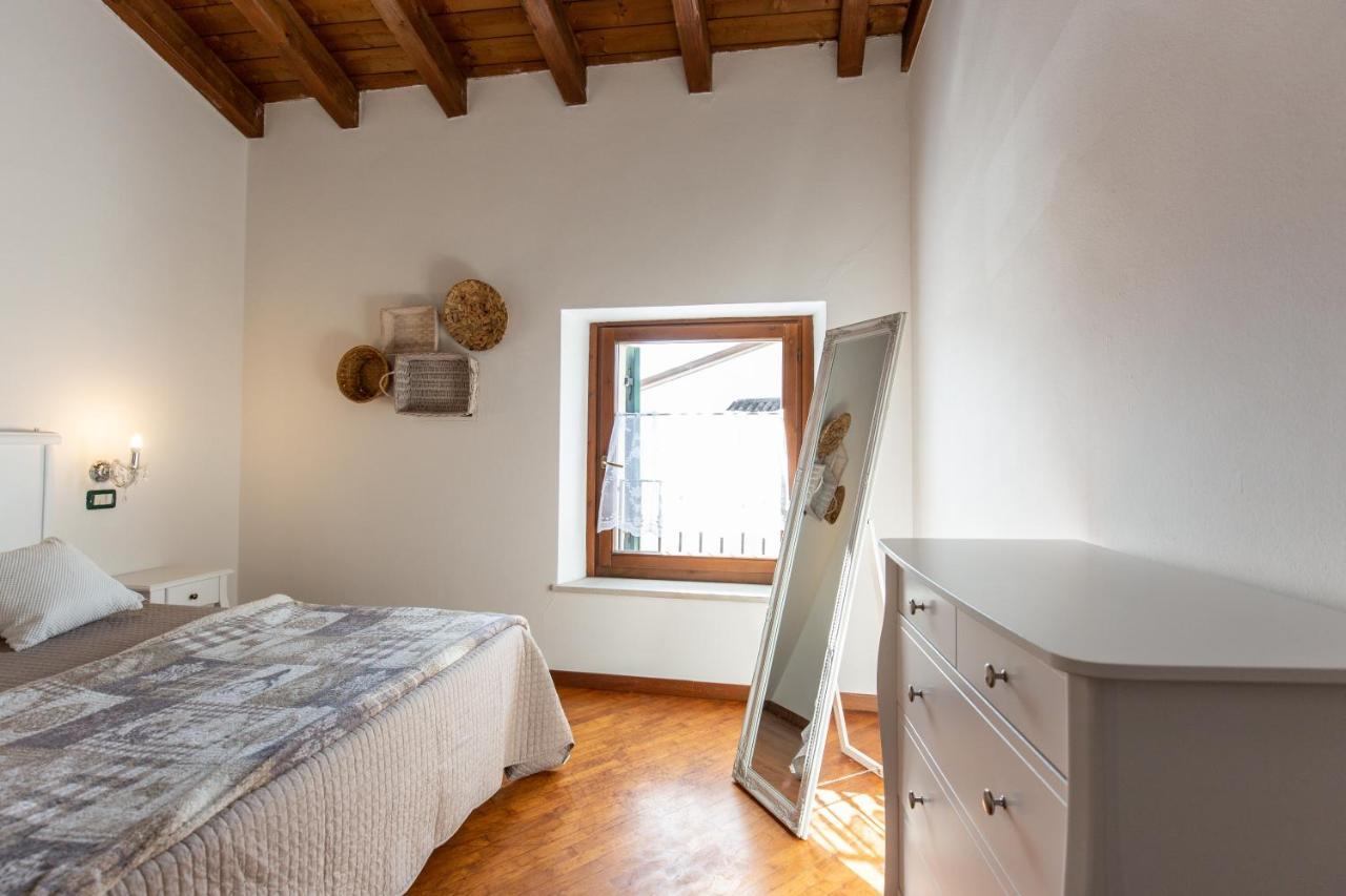 Ferienwohnung Blu Bed Castelnuovo del Garda Exterior foto